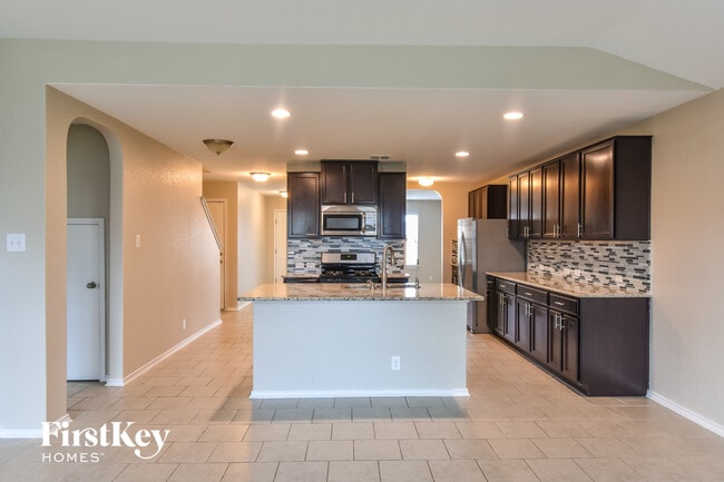 Foto del edificio - 14008 Shivers Cv