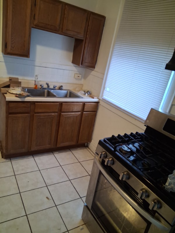 Building Photo - 8028 S Jeffery Blvd