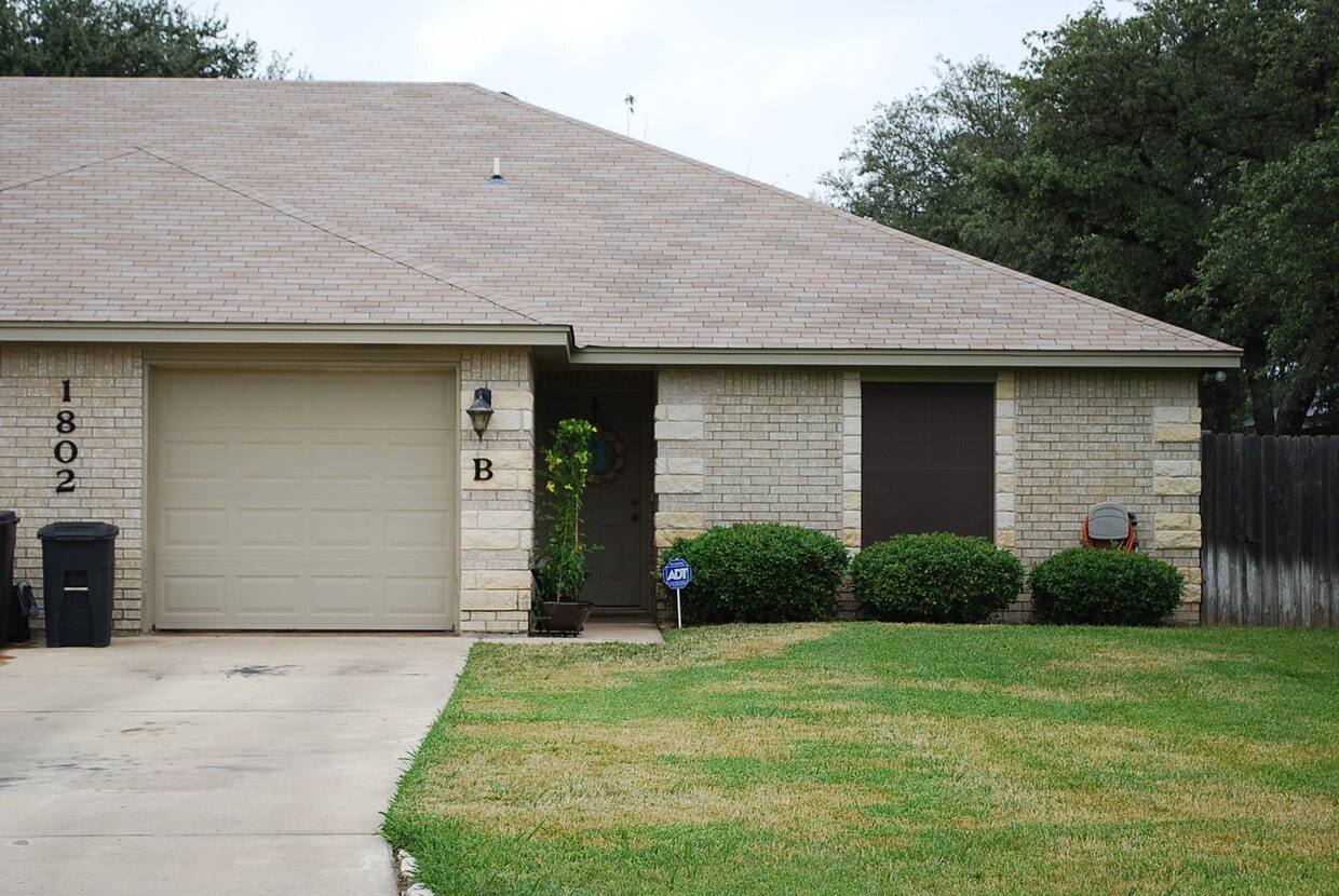 Foto principal - 1802 Yuron Ter