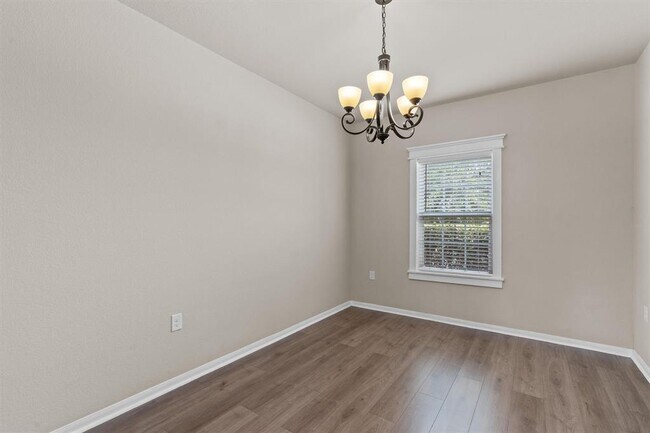 Building Photo - 13308 Cantarra Dr