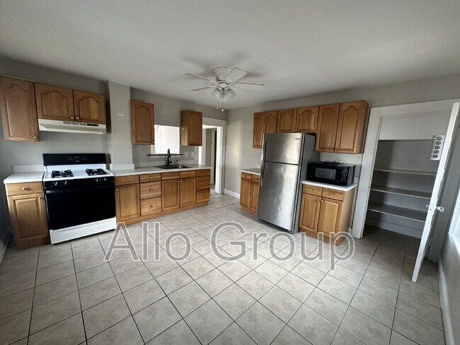 Foto del edificio - 655 Green St