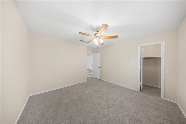 Foto del edificio - 3504 Sand Dunes Ave