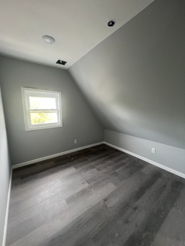 Building Photo - 54 9th Ave