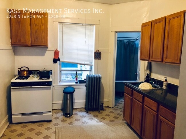 Building Photo - 4248 N Lamon Ave