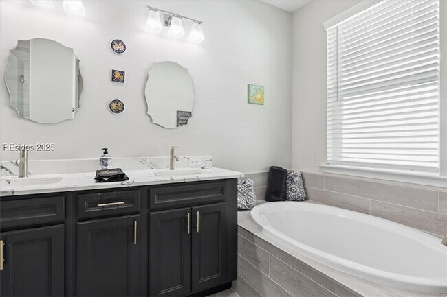 Foto del edificio - 731 Harborside Dr