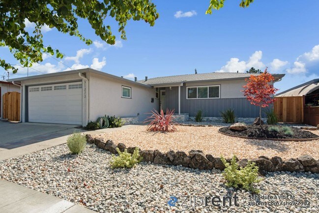 Building Photo - 31273 Birkdale Way