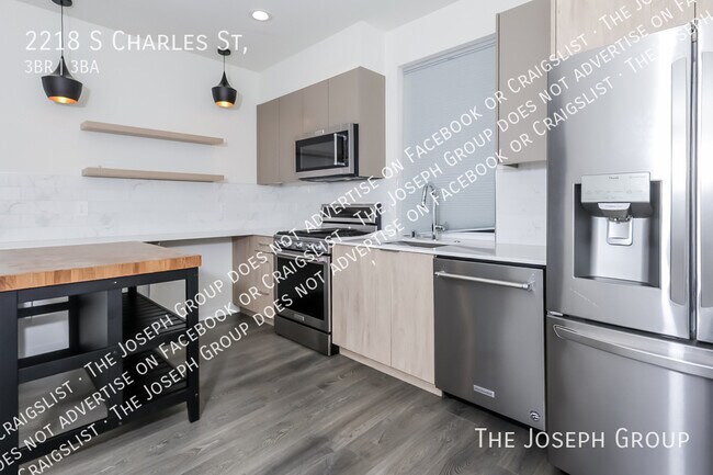 Foto del edificio - 2218 S Charles St