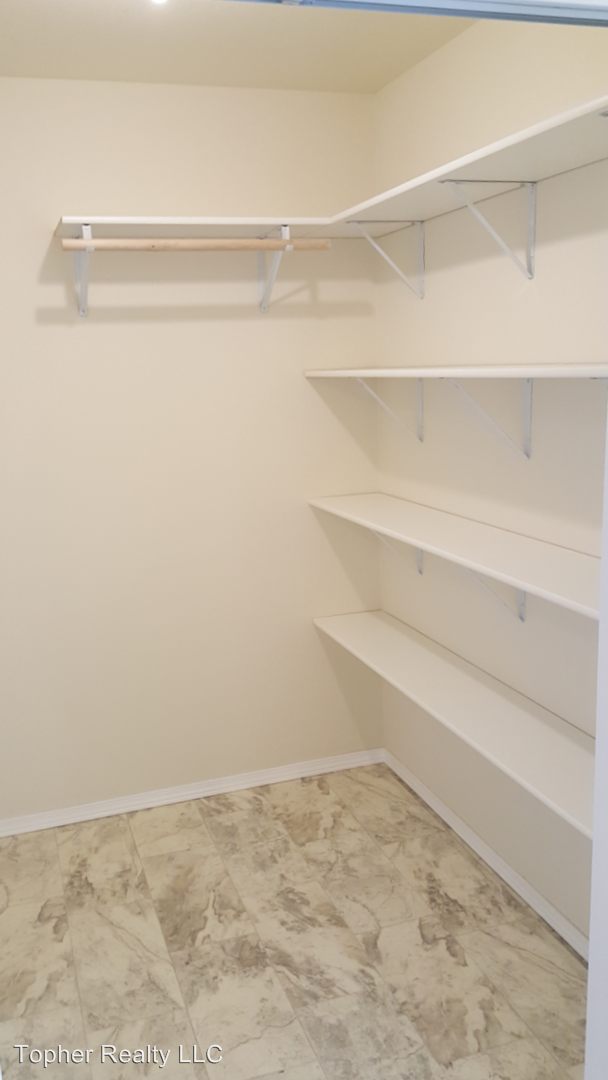 Building Photo - 3811 Beechnut St