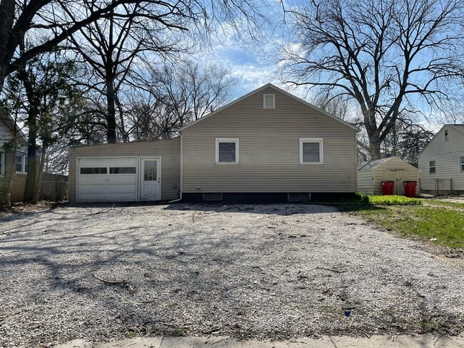 Building Photo - 203 Hessel Blvd