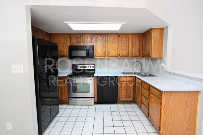 Foto del edificio - Cute and cozy 2-beds, 2-baths upstairs con...