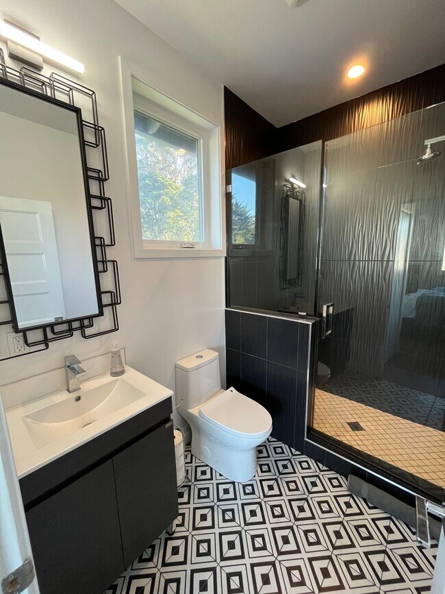 Building Photo - 485 3rd Ave