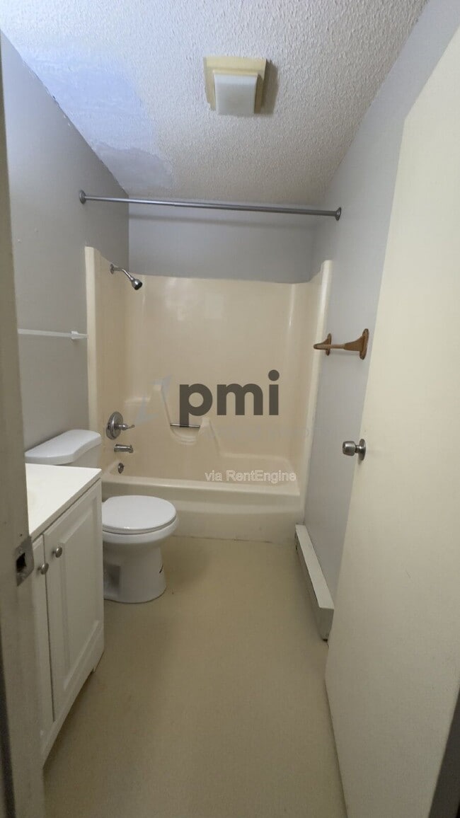 Foto del edificio - 24 W Buchanan Ave