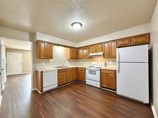 Building Photo - 3051 Olympia Dr