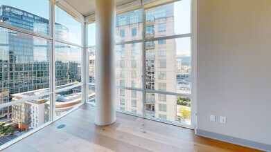 Interior Photo - TEN20