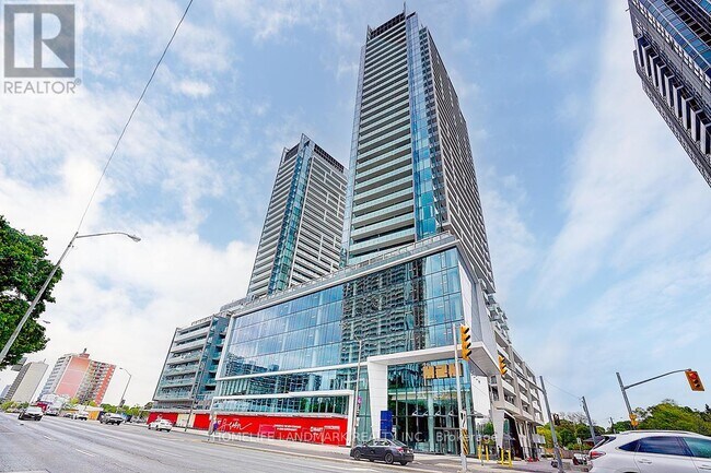 Building Photo - 8-S2408 Olympic Gdn Dr