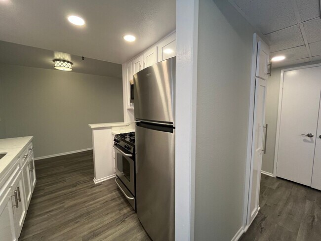 Foto del interior - 110 South Sweetzer Ave