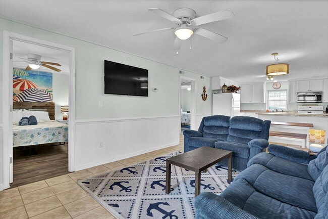 Building Photo - 237 Sea Shore Dr