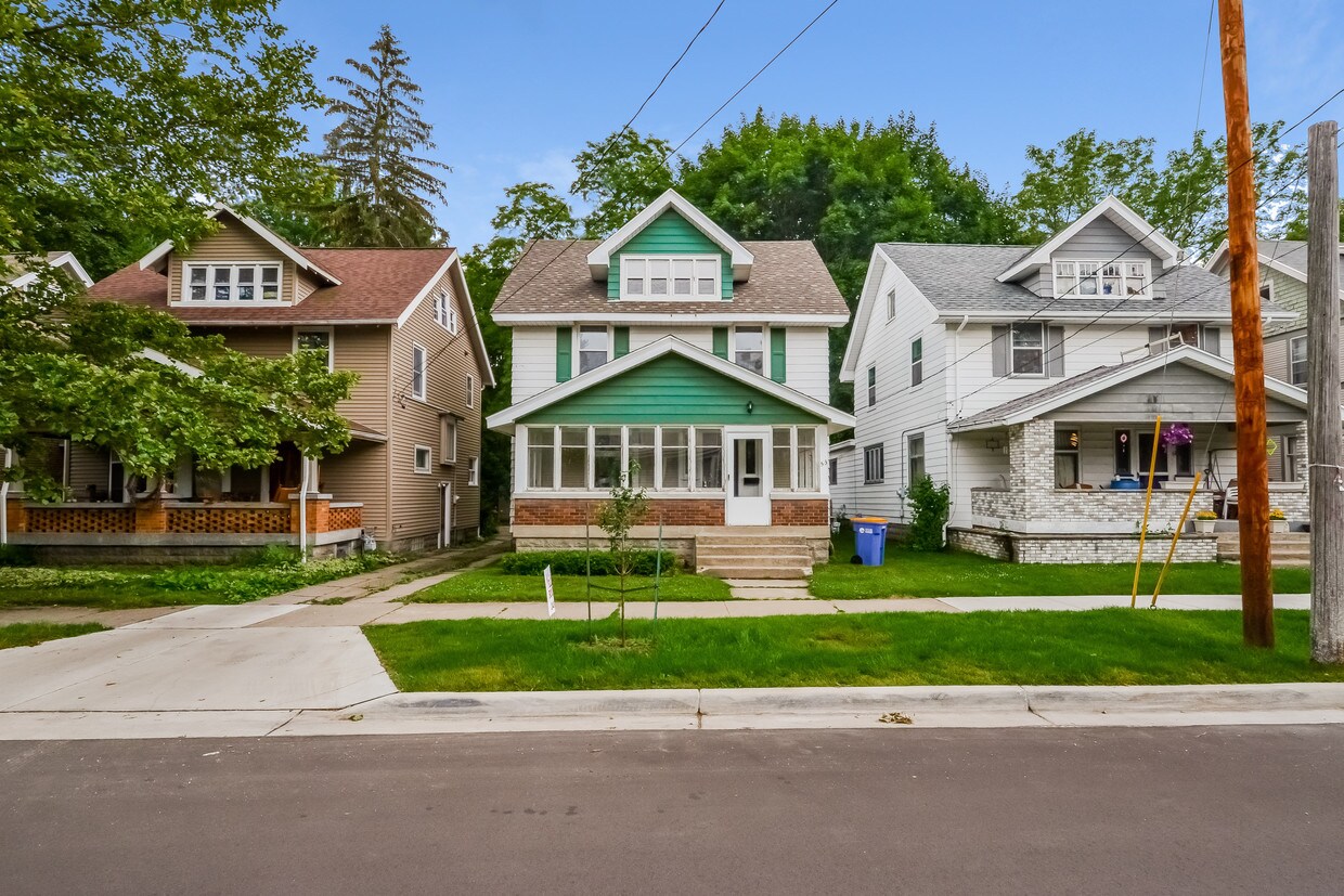 Foto principal - 53 Carlton Ave SE