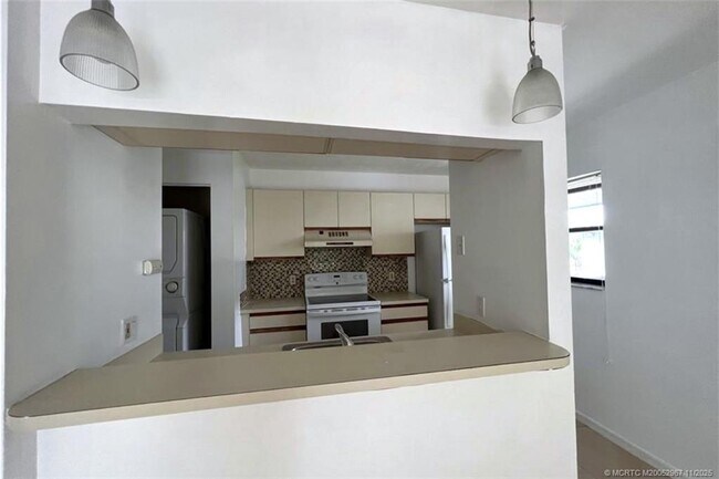 Foto del edificio - 6543 SE Federal Hwy