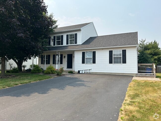 Building Photo - 3703 Wheatland Dr