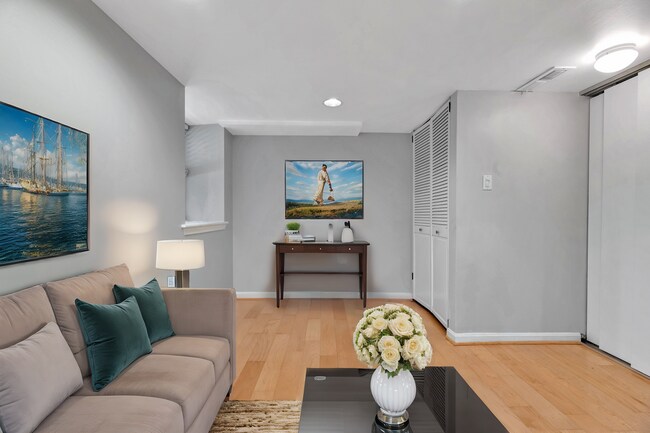 Foto del edificio - 1438 Meridian Pl NW