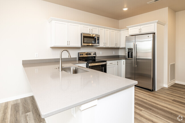 1BR, 1BA - C/673 SF - NewBo Lofts