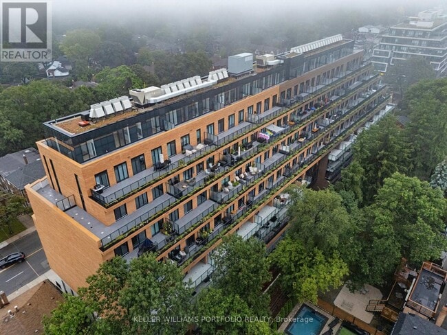 Building Photo - 1720 Bayview Ave