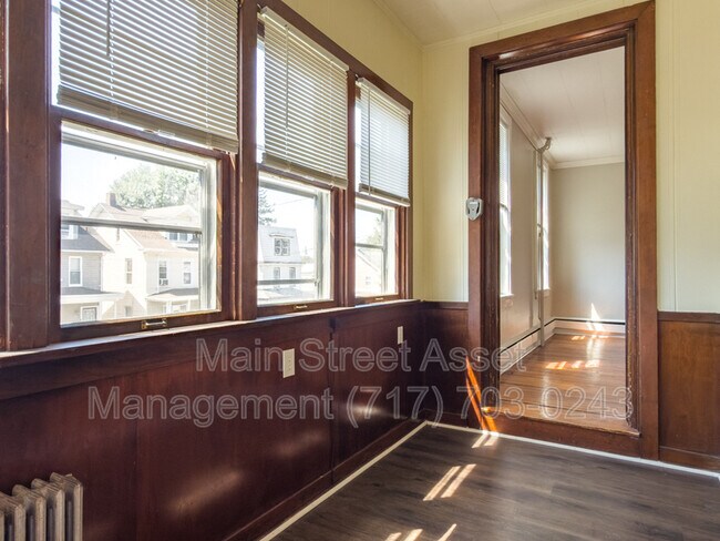 Building Photo - 139 S 29th St