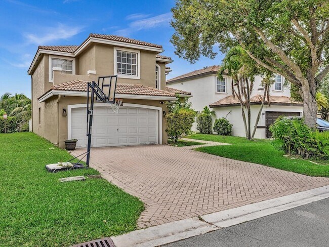 Foto del edificio - 7145 Crescent Creek Pl
