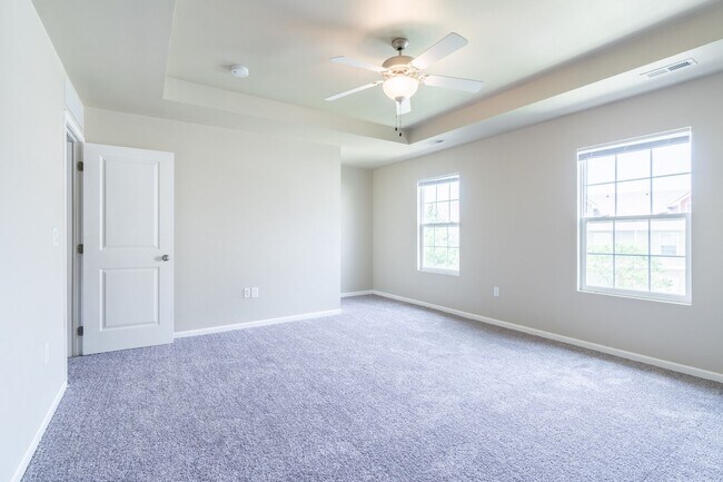 Foto del edificio - Fantastic Johnston Townhome Rental!