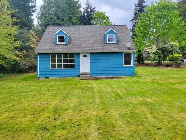 Building Photo - Funky but Fabulous Bainbridge Island cotta...