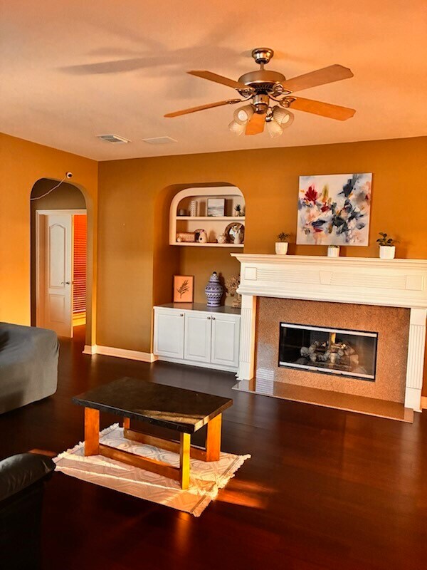 Foto del edificio - 5714 Brennan Ridge Ln