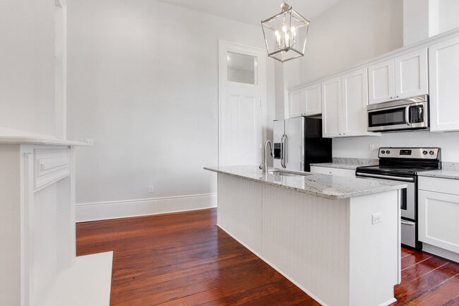 Photo - Spacious Uptown 2BR/2.5BA in Restored Mansion w/ GATED OFF STREET PARKING Apartment