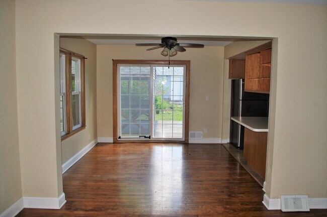 Foto del edificio - Charming 3 Bedroom Home Near West St. Paul!!