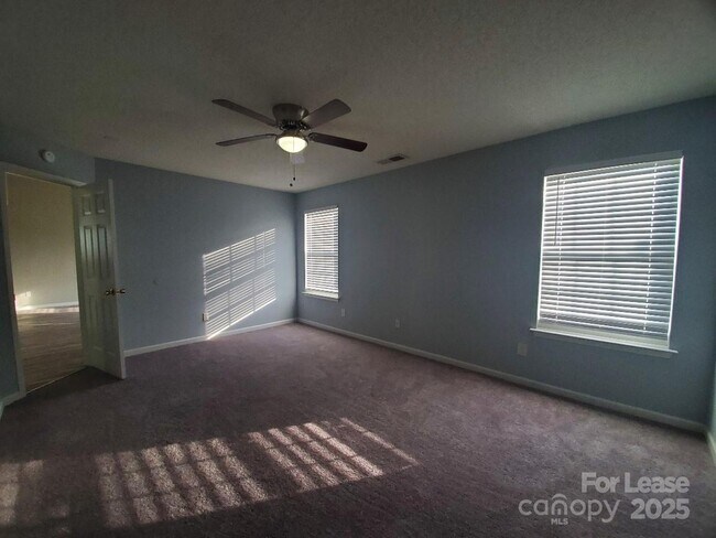 Foto del edificio - 10623 Campion Ct