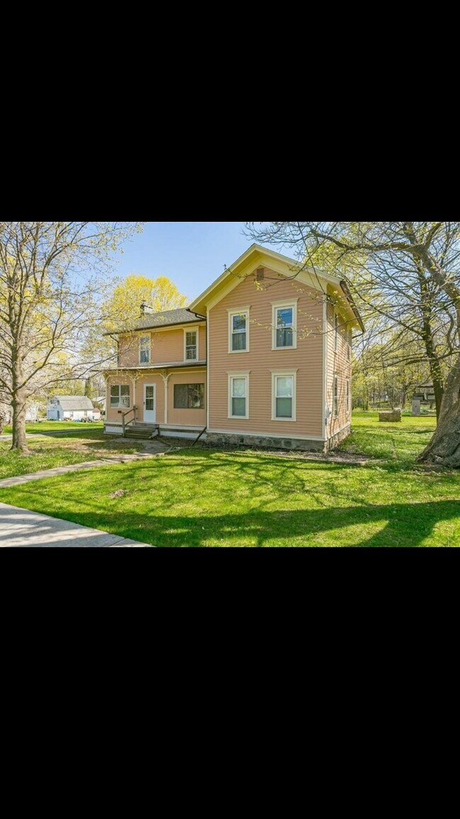 Foto del edificio - 41 S Main St