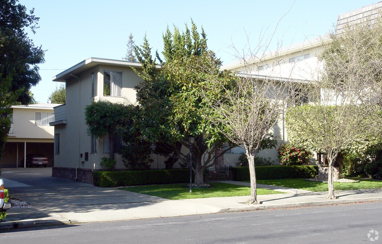 Primary Photo - Duane Street Apartments