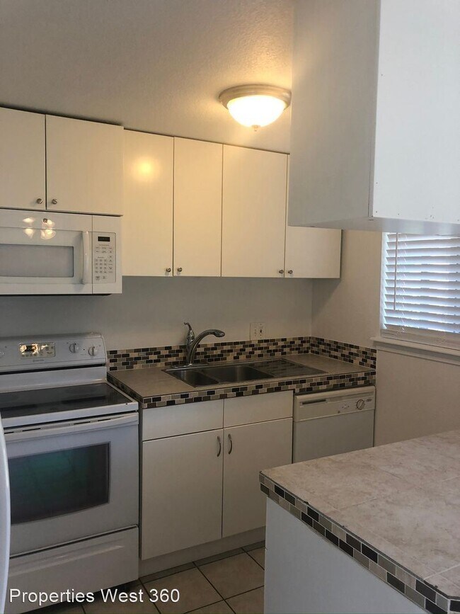 836838 NW Hill St, Camas, WA 98607 Room for Rent in Camas, WA