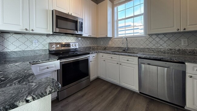 Foto del edificio - 4221 W Spruce St