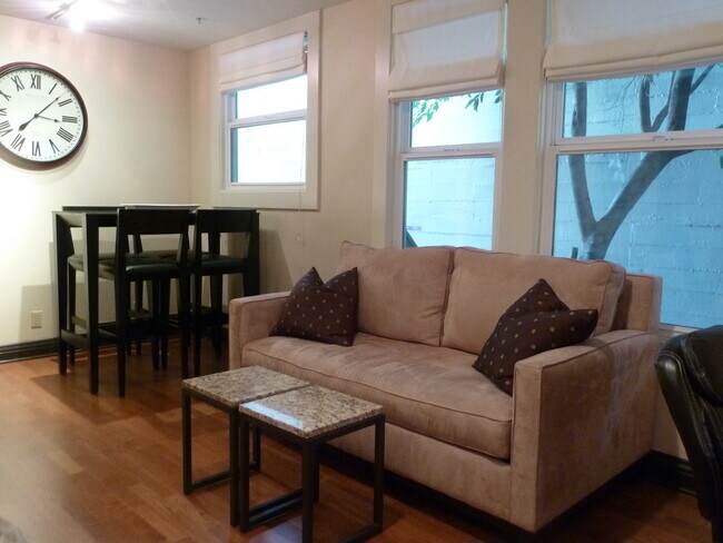 Foto del edificio - 725 Pine St