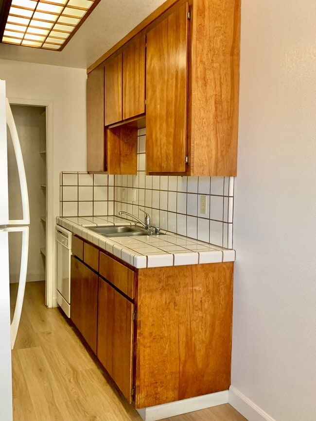Building Photo - 1471 Gabilan Dr