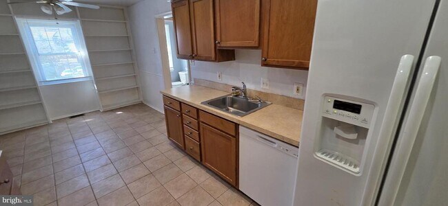 Building Photo - 12735 Lighthouse Ln