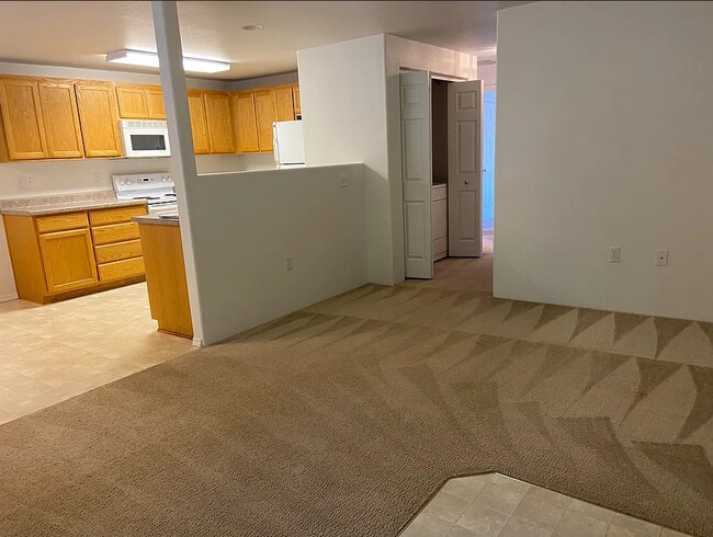 Foto del edificio - 70-110 S Haskell St