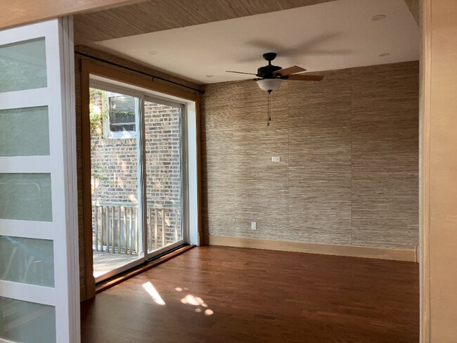 Foto del edificio - 1102 N Wolcott Ave