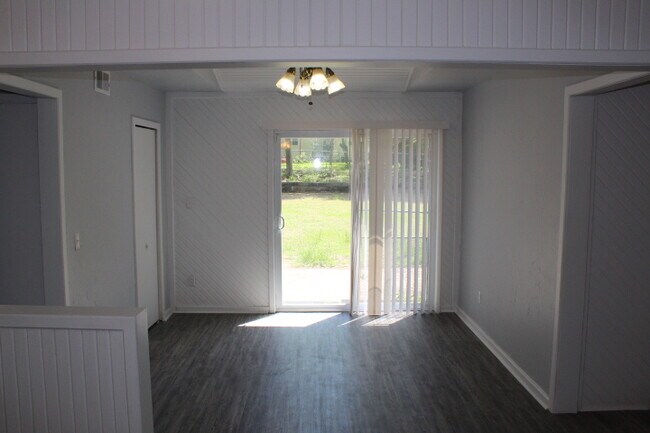 Foto del edificio - 3828 NW 29th St