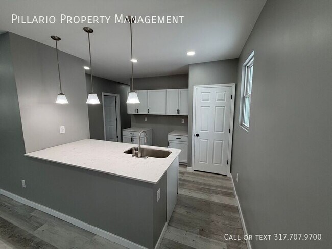 Building Photo - 3221 E 38th St