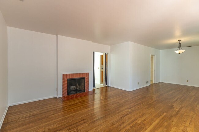 Foto del edificio - 1425 Brixton Rd