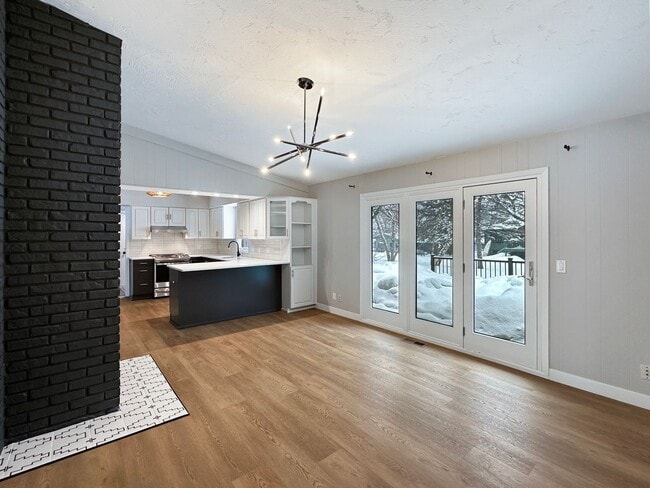 Foto del edificio - 645 Windemere Curve