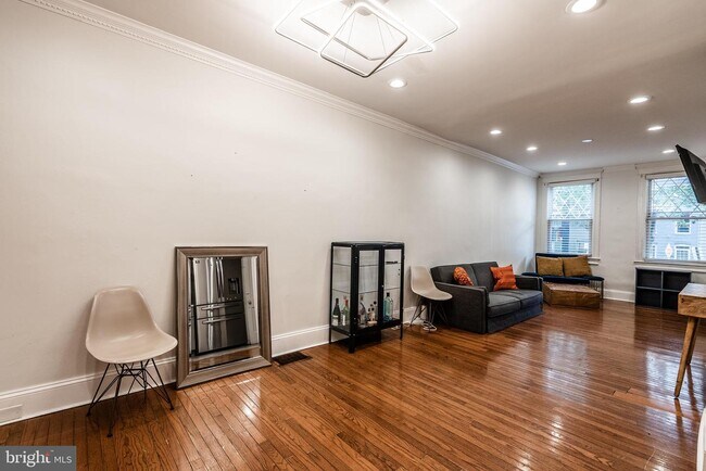 Foto del edificio - 927 9th St NE