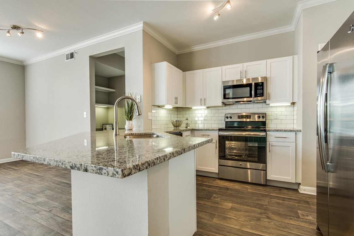 Radius Turtle Creek Apartments 3604 Cedar Springs Rd Dallas, TX